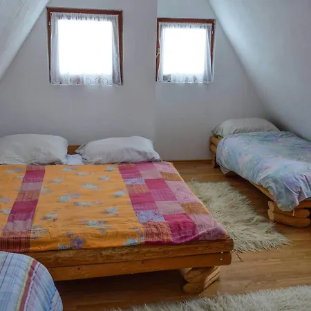 Vilabellavistasmjestaj 木屋 *