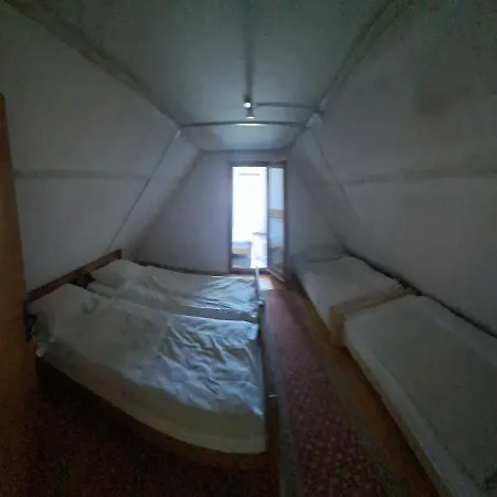 Vilabellavistasmjestaj 木屋 弗拉西克